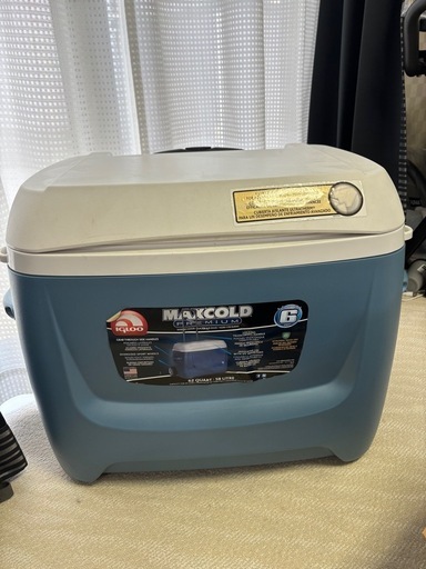 【最終価格】IGLOO クーラーボックス マックスコールド プレミアム 62QT