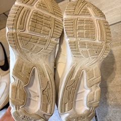 MIZUNOランニングシューズ　24.5cmの画像