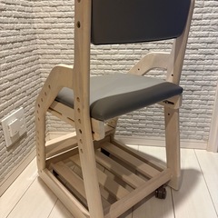 こども用学習チェアの画像