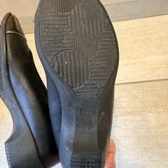 Achillesパンプス22.0cmの画像