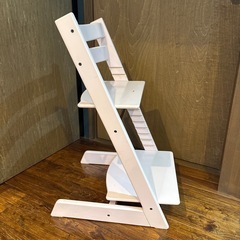 STOKKE  　トリップトラップ　の画像