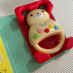 にぎってごきげん クマ型知育玩具の画像