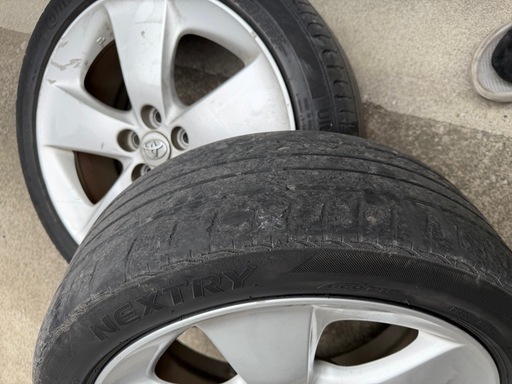 車のパーツ 215/45r17