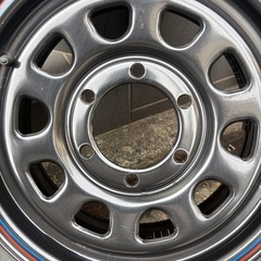 デイトナ 15インチ スチールホイール ＆ ハンコック スタッドレス 4本セット （メッキセンターキャップ付き）の画像