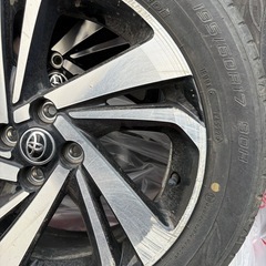 ライズ純正ホイールの画像