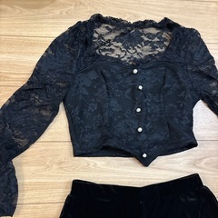 衣装に?レース、ベルベット2点セットの画像