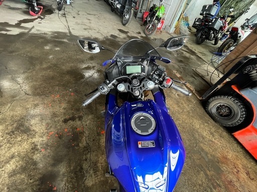 ヤマハ　YZF-R15_3