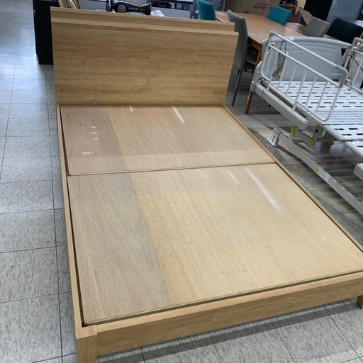 【ジモティー割引で最大15％OFF⭐️】ニトリ　ベッドフレーム　ダブルサイズ　木製　ベージュ