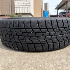 スタッドレスタイヤ 4本セット 185/60R15 ヨコハマ2本・グッドイヤー2本の混合ですの画像