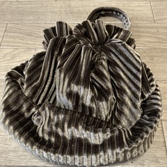 新品未使用★韓国コスメブランド「ISA KNOX（イザノックス）」ノベルティのベロア調巾着ポーチの画像