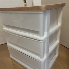 衣装ケースの画像