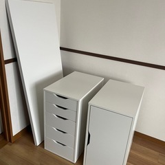 IKEA デスクの画像