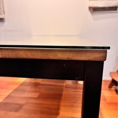 ダイニングテーブル　クラッシュゲート　ガラス天板付きの画像