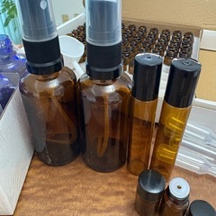 アロマ容器まとめ売り｜すぐ使えるセット（瓶・スポイト等）の画像