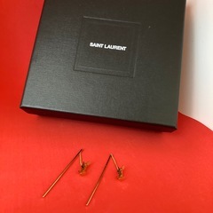 イヴサンローラン　ピアス　ロング　ロゴ　オピウム　スレッダー　ゴールドの画像