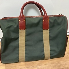 ゴールデンベア バックの画像