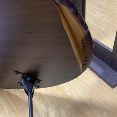 楕円形ローテーブルの画像