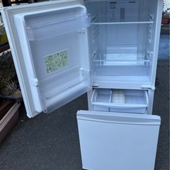 SHARP  2016年製 ✨️冷蔵庫✨️の画像