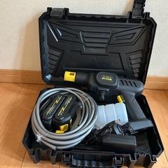 新品未使用！高圧洗浄機 コードレス 充電式　軽量 バッテリー2個付きの画像