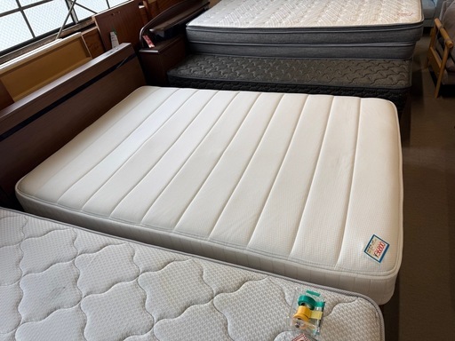 実売6万　ニトリ　ダブルベッド