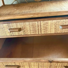 ラタンのチェストの画像