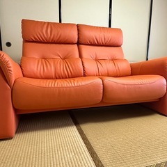 リクライニング出来る！ゆったり2人掛けソファ
の画像