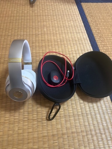 Beats Studio3 Wireless ワイヤレスヘッドホン（ゴールド）