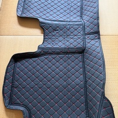 プリウス30 フロアマットの画像