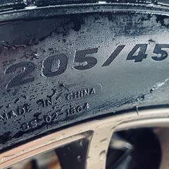 タイヤ、ホイールの画像