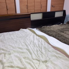 セミダブルベッドの画像