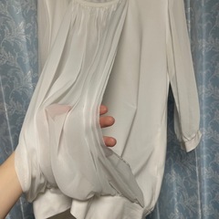 【未使用 汚れなし！】白 ブラウスの画像