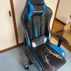 ゲーミングチェア　GTRACINGの画像