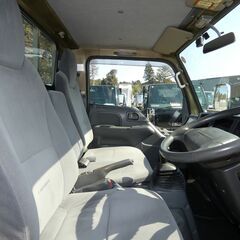 2トン　平ボディー　マニュアル　260303の画像