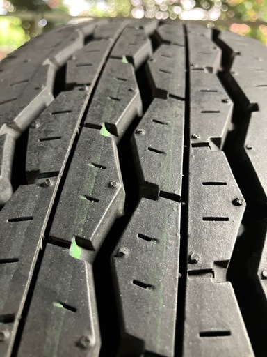 新車外しハイエースバンブリヂストン195/80R15 タイヤ・ホイールセット 新車外しハイエースバンブリヂストン195/80R15 タイヤ・ホイールセット