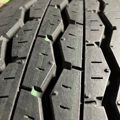 新車外しハイエースバンブリヂストン195/80R15 タイヤ・ホイールセットの画像