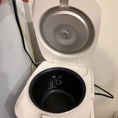 炊飯器(3合)の画像