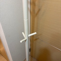 洋服ハンガー　木製の画像