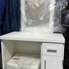 ほぼ新品ドレッサーの画像
