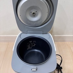 炊飯器の画像