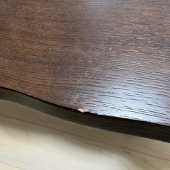 木製テーブルの画像