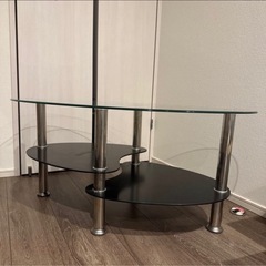 ガラステーブルの画像