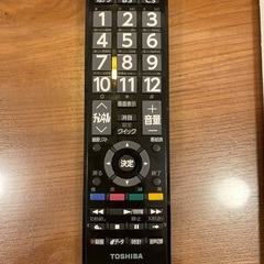 TOSHIBA液晶テレビ、リモコン、テレビ線、取り扱い説明書付きの画像