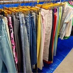海外レディース古着大量230点の画像