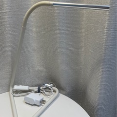 IKEA デスクライト　ホワイトの画像