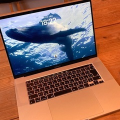 MacBook pro 2019（タッチバーパネル）の画像