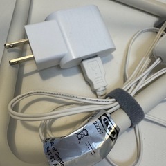 IKEA デスクライト　ホワイトの画像