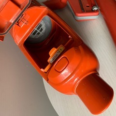 Makita マキタ ターボ 充電式クリーナー オレンジ 掃除機 CL103DXの画像