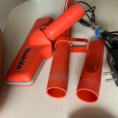 Makita マキタ ターボ 充電式クリーナー オレンジ 掃除機 CL103DXの画像