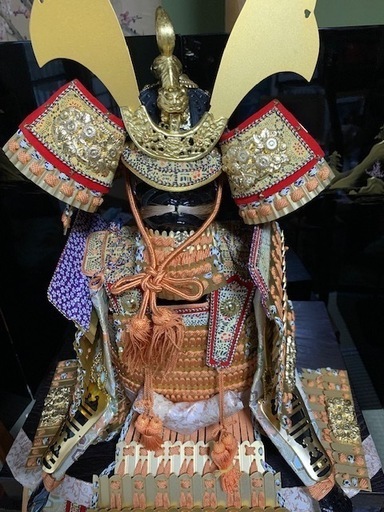 ?豪華な五月人形　端午の節句　美品です　新品同様　どなた様か如何でしょう
