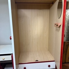 衣装タンスの画像